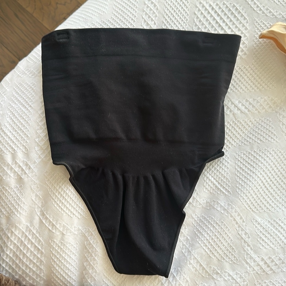 Skims Core Control High Waisted Thong